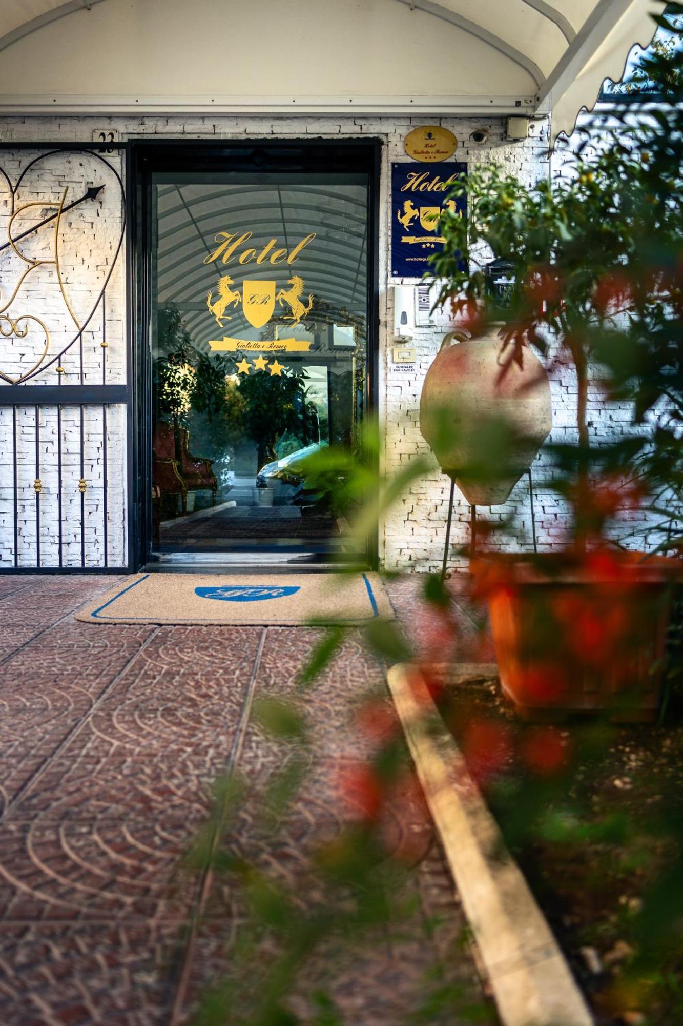 Hotel Giulietta E Romeo Casal Palocco Kültér fotó