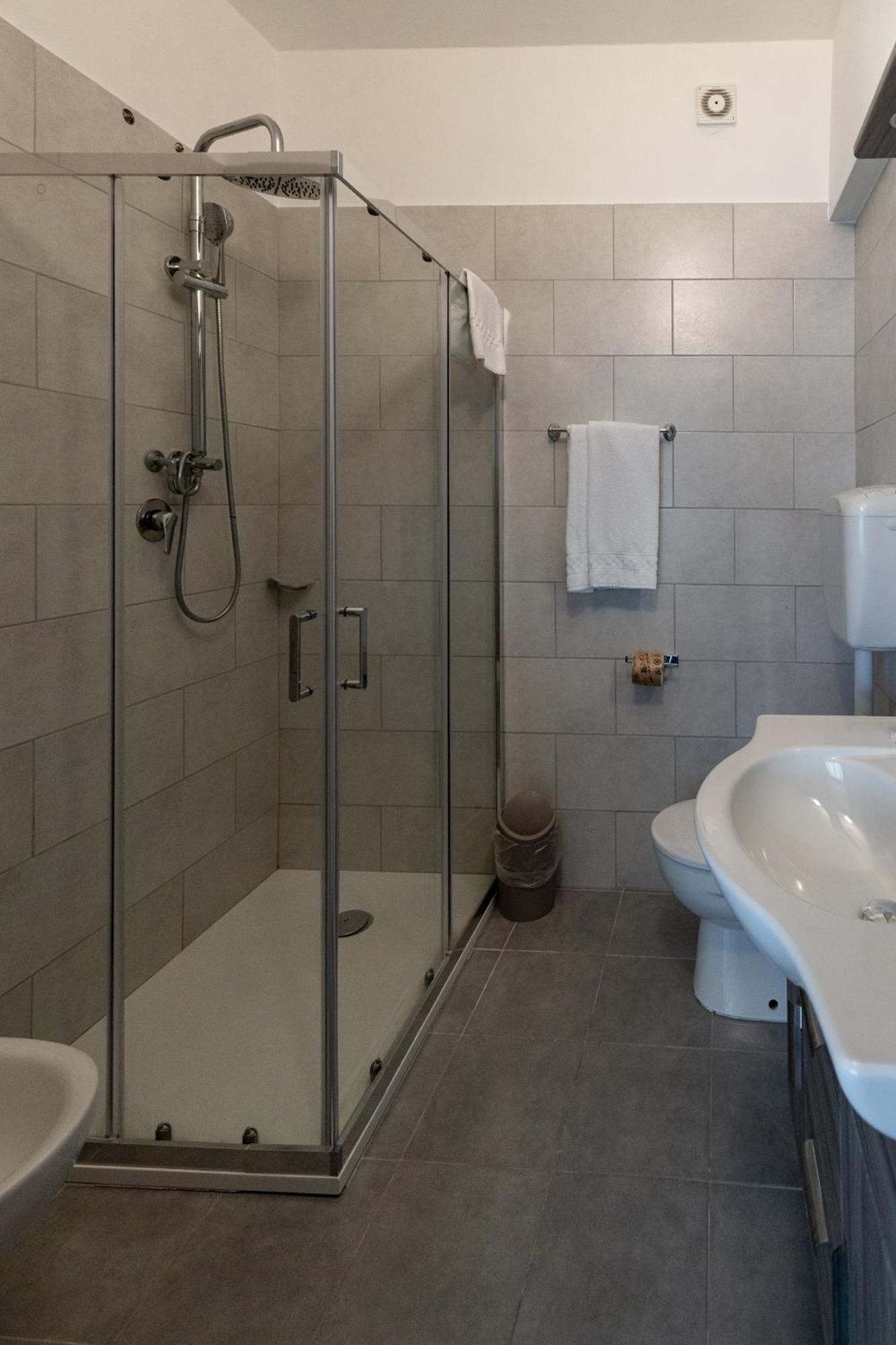 Hotel Giulietta E Romeo Casal Palocco Kültér fotó