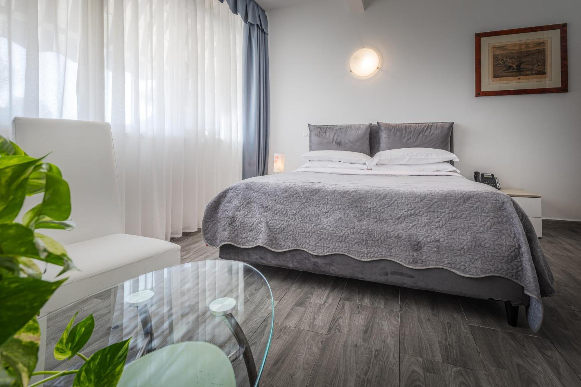 Hotel Giulietta E Romeo Casal Palocco Kültér fotó
